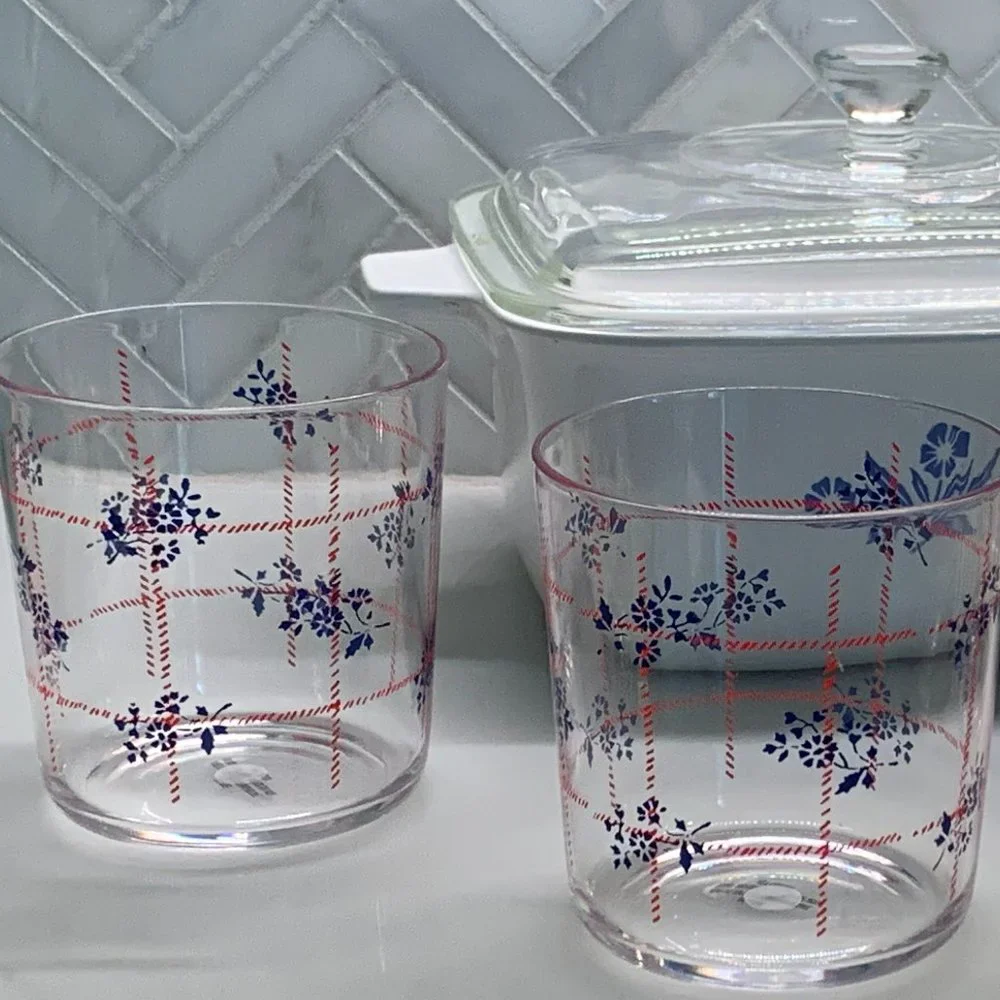 4 Old Fashioned-styled Americana Plastic Tumblers -NWT